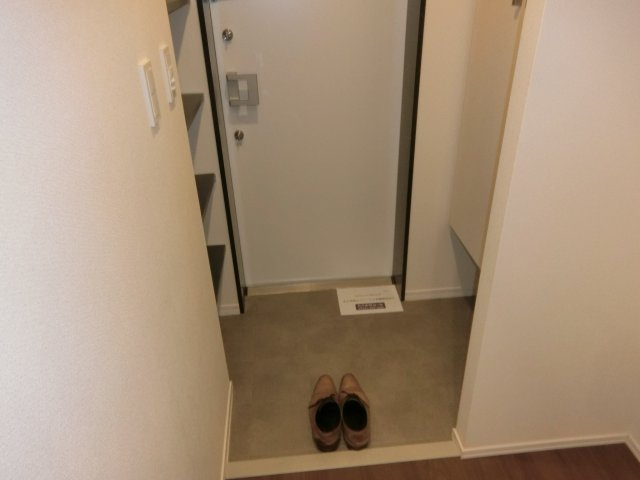 ステラ牛込の玄関