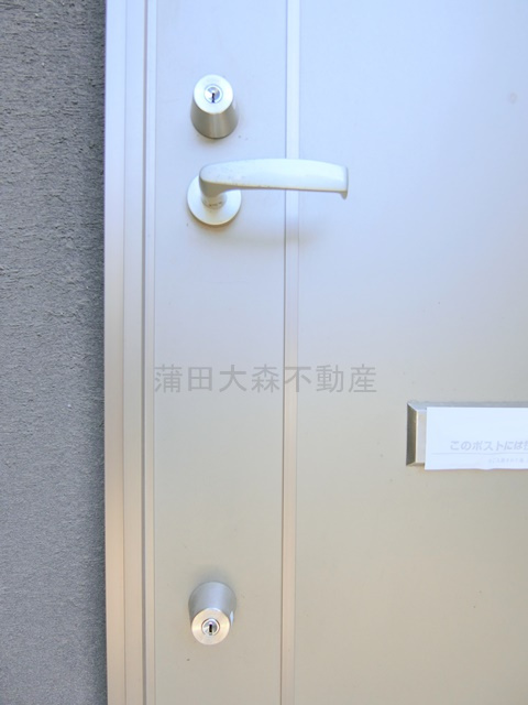 メゾン桜坂の玄関