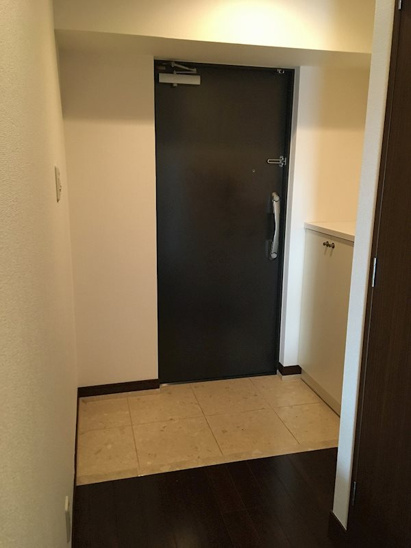 【玄関】アクアスイート新大阪 