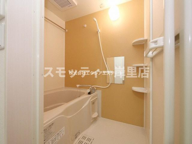 フジパレス我孫子西Ⅴ番館の浴室