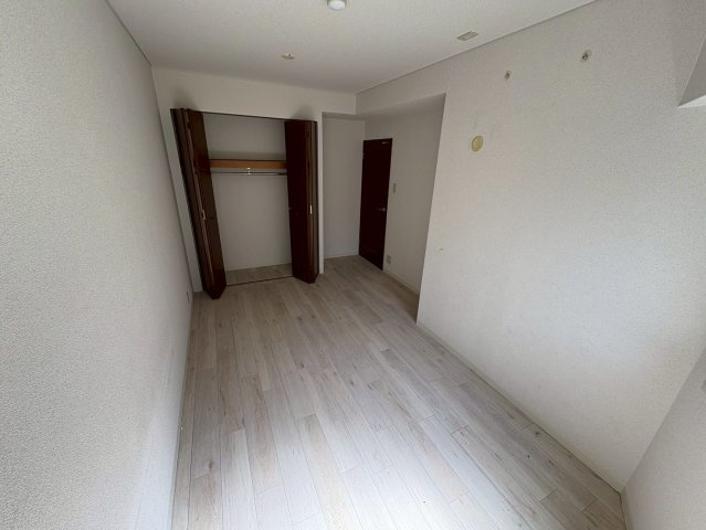 レスカーラ緑地公園の洋室