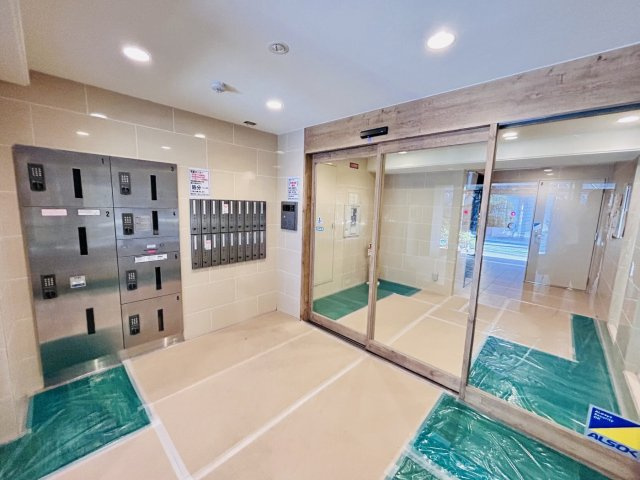 【エントランス】