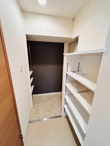 【玄関】
