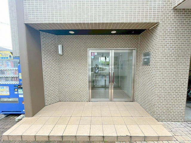 CITY SPIRE上新庄のエントランス