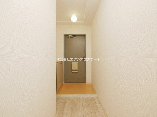 メジェーム住吉の玄関