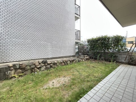 【庭】