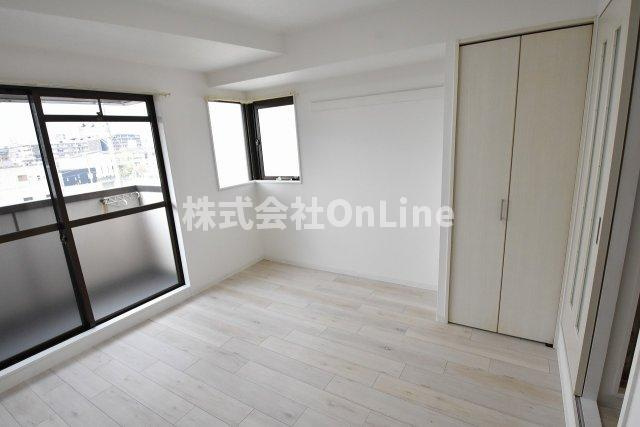 東大阪市若江西新町１丁目の賃貸マンションの居間・リビング