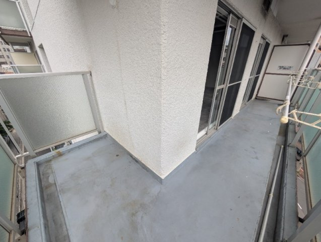 神戸市中央区下山手通５丁目の賃貸マンションのバルコニー