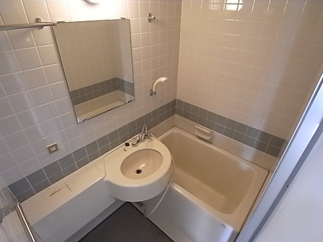 ホーユウコンフォルト芦屋の洗面所