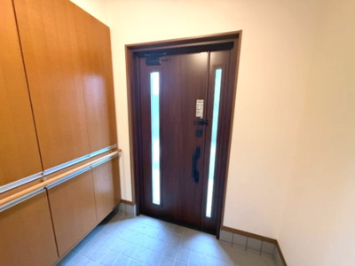 【玄関】 | 徳島市南田宮3丁目戸建