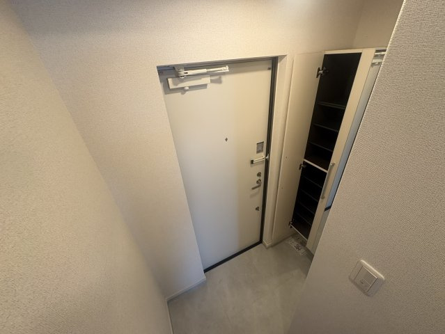 ファイン　ビラ　レーブ　江坂の玄関