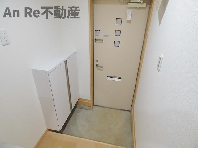 川口市前川３丁目のアパートの玄関