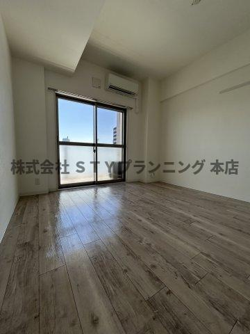 仲介手数料0円！リヴシティ浅間町の居間・リビング