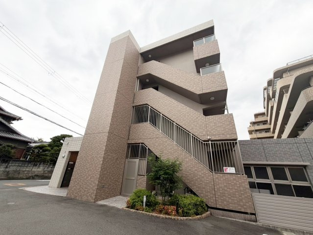 ボンサンテ南千里の外観