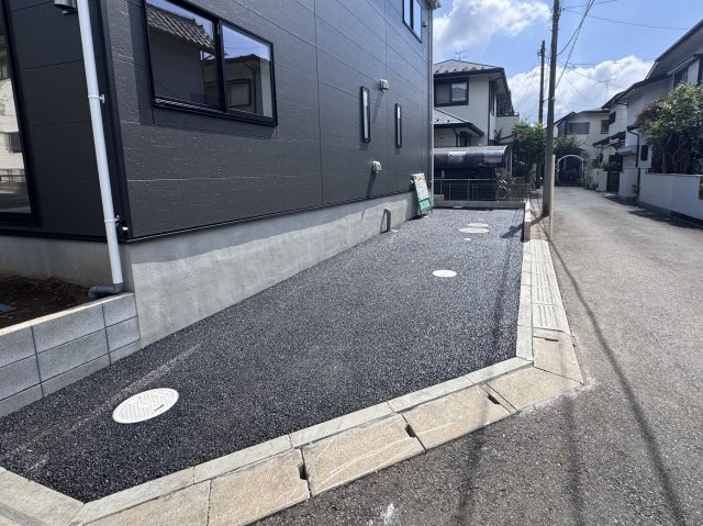 我孫子市中峠新築戸建（中峠第25）の駐車場|駐車スペース・縦列2台駐車可