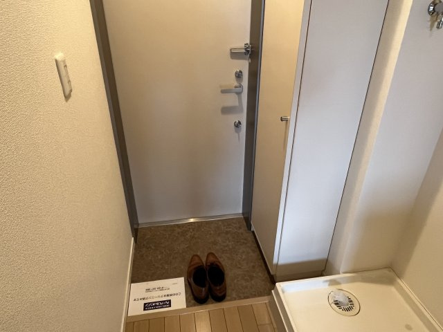 ラ・メゾンの玄関|同建物別室参考写真