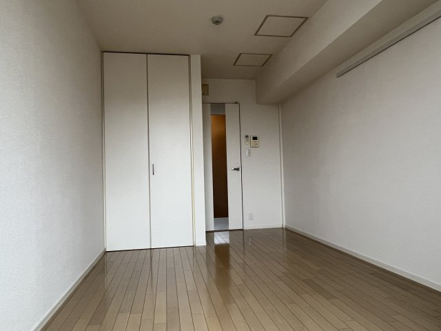 ラ・メゾンの居間・リビング|同建物別室参考写真