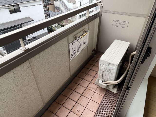 ラ・メゾンのバルコニー|同建物別室参考写真