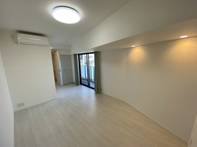 Ｓ－ＲＥＳＩＤＥＮＣＥ王子ｗｅｓｔの居間・リビング