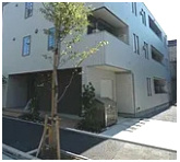 つばめハウス六町のエントランス