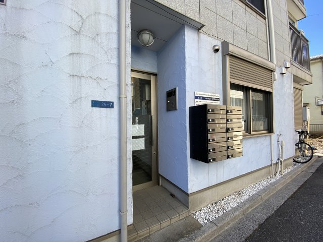 シャンテ町屋のエントランス