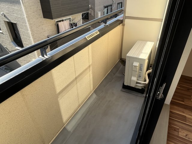メゾン矢島のバルコニー