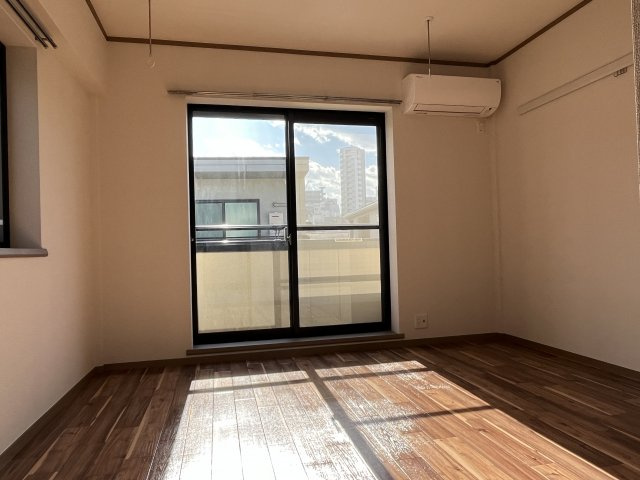 メゾン矢島の居間・リビング