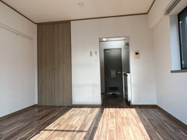 メゾン矢島の居間・リビング