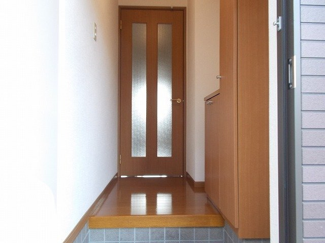 プラティークＢの玄関