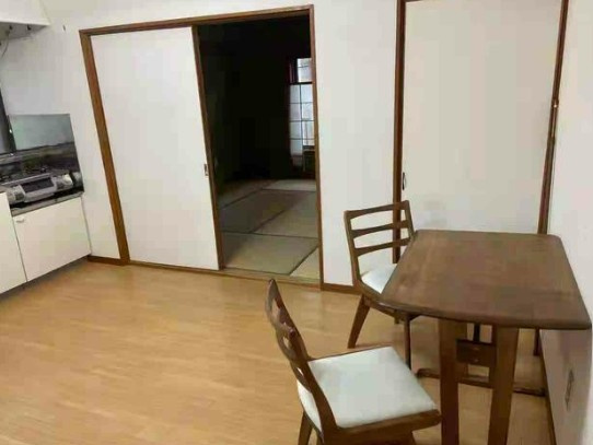 【中古】坂戸市千代田中古住宅の居間・リビング