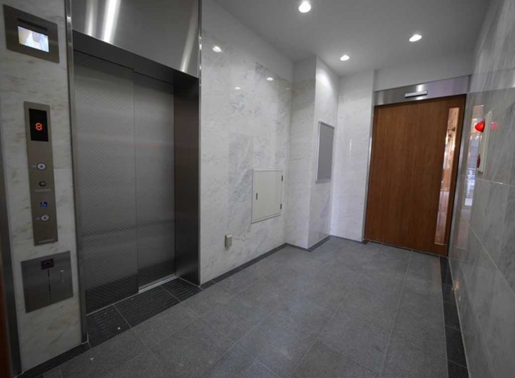 マノワール駒沢　駅近　角部屋　オートロックのロビー