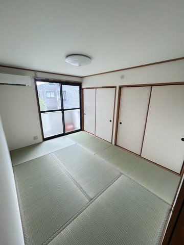 トロアメゾンA棟の和室