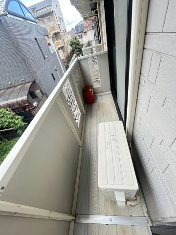 トロアメゾンA棟のバルコニー