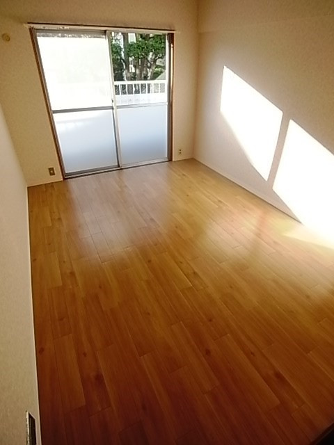 西宮市下大市東町の賃貸マンションの寝室
