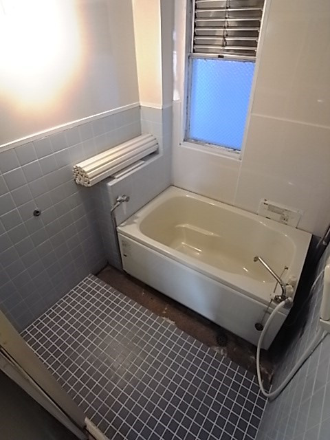 西宮市下大市東町の賃貸マンションの浴室