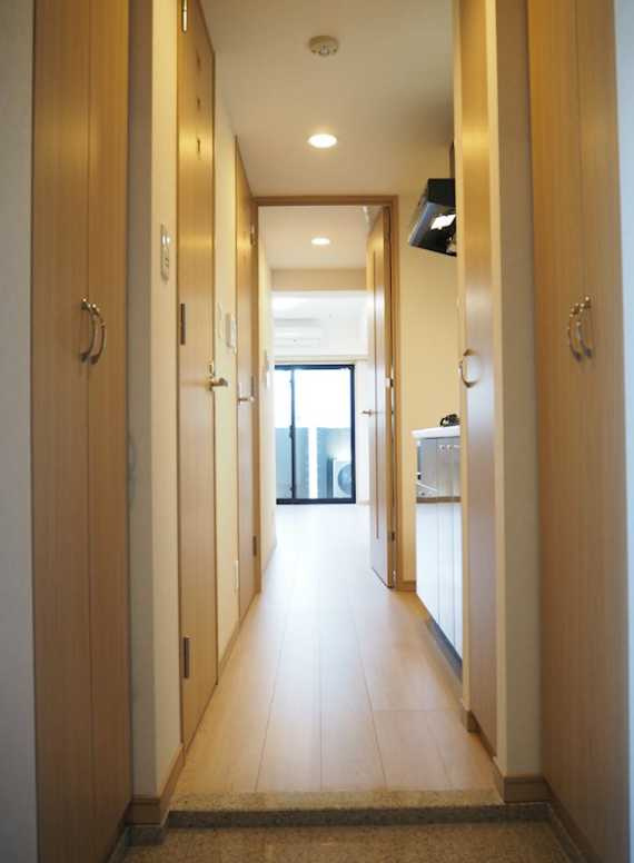ルーブル三軒茶屋伍番館　分譲賃貸　築浅　駅近の玄関