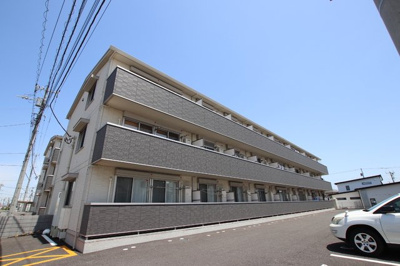 三階建ての物件です