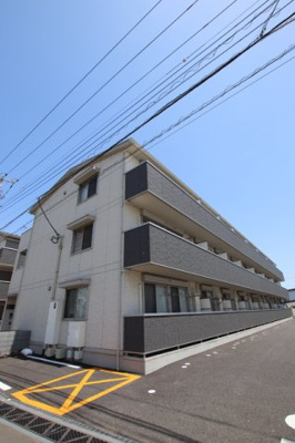 三階建ての物件です
