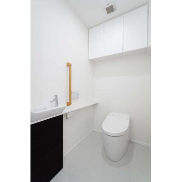 ＧＬＯＢＡＬ　ＦＲＯＮＴ　ＴＯＷＥＲのトイレ|※写真は同タイプ住戸です。
