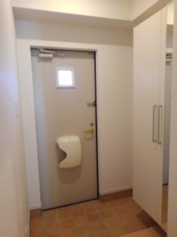 リバティ　ベースの玄関