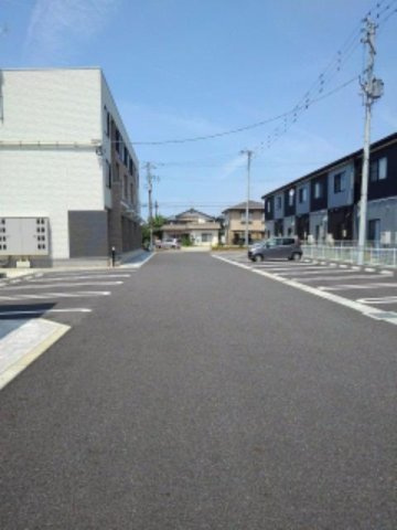 リバティ　ベースの駐車場