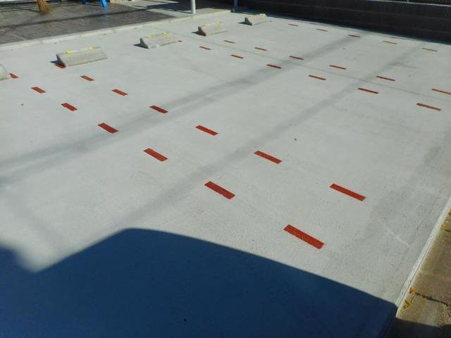 ミ・カーサの駐車場