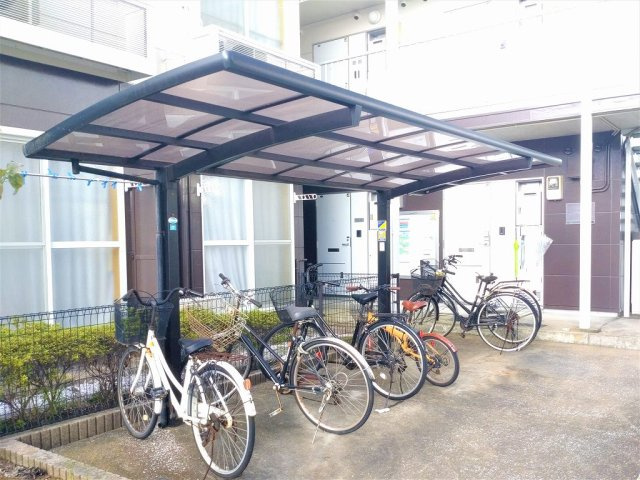 レオパレス駒のその他|駐輪場