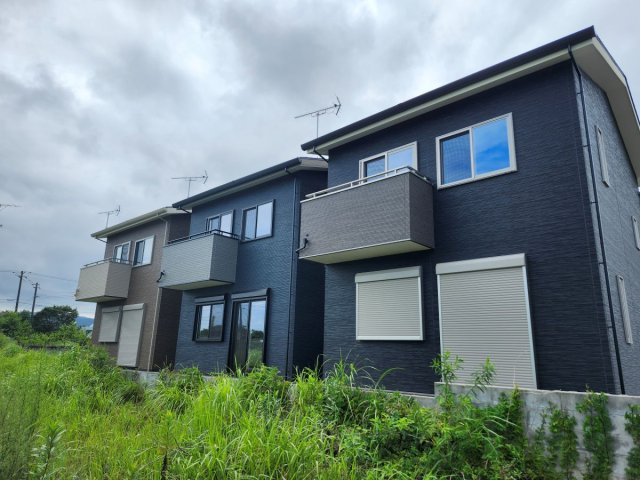 旭台戸建賃貸住宅 (家賃補助対象物件）ペット相談の外観|3棟建ての外観です