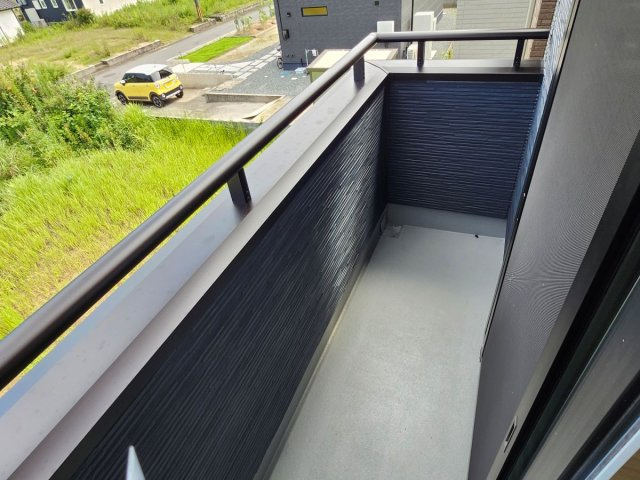 旭台戸建賃貸住宅 (家賃補助対象物件）ペット相談のバルコニー|外からの目が気にならないバルコニーで洗濯物が干せます