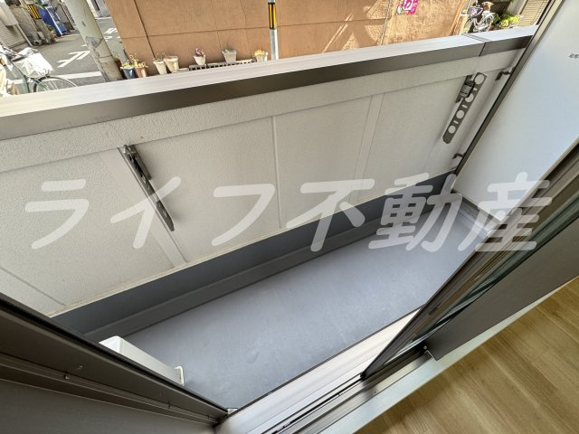 SOAR MORINOMIYAのバルコニー|暖かな日差しのふりそそぐバルコニー