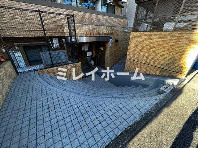 ライオンズマンション蒲田第３のエントランス