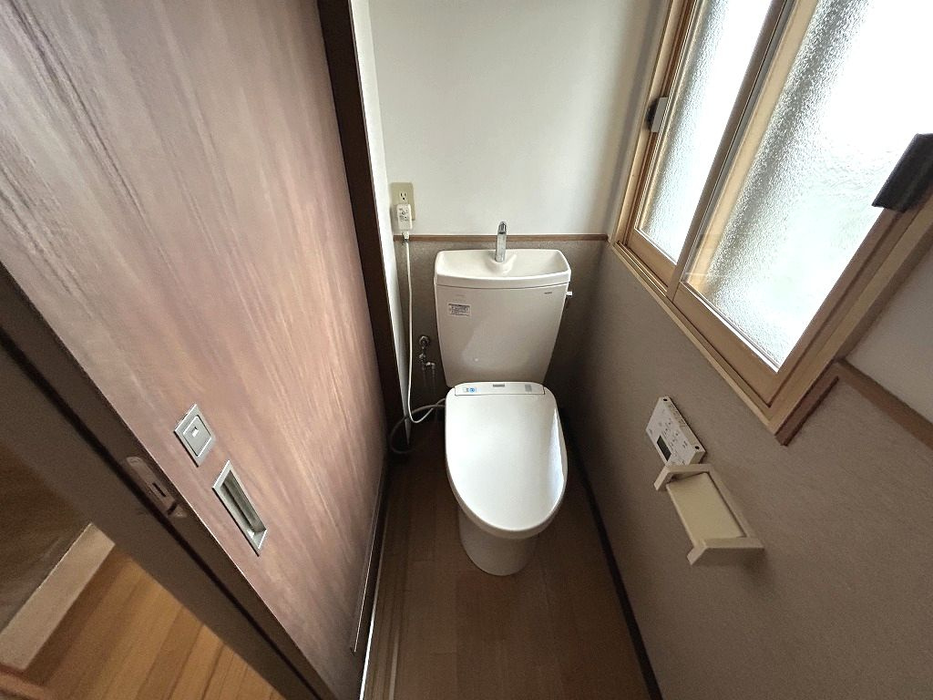 いの町枝川貸家のトイレ