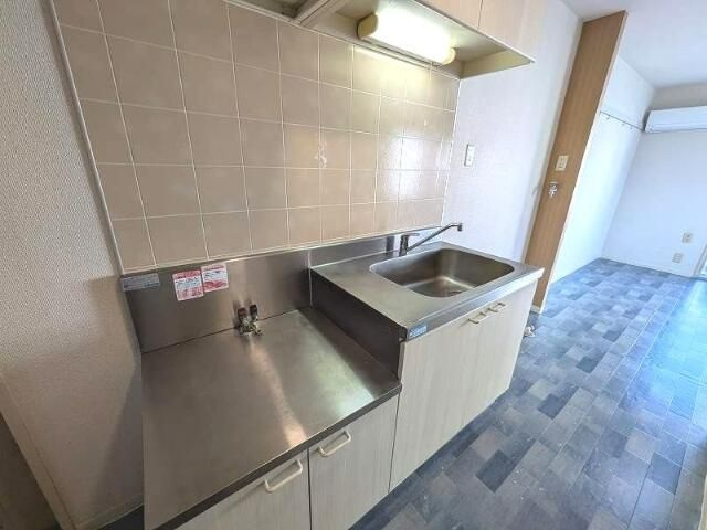 クレイン薬円台のキッチン