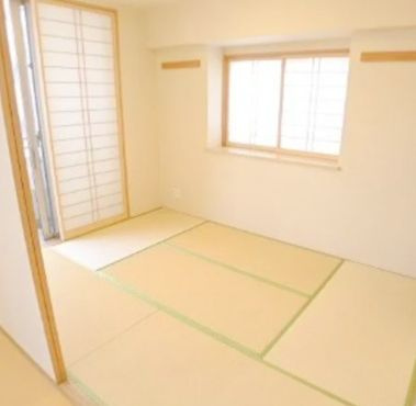 イクス本所吾妻橋の内装|明るい室内です